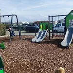 Przytulny Holenderski Z Podgrzewanym Odkrytym Basenem Do Dyspozycji Gosci Camping