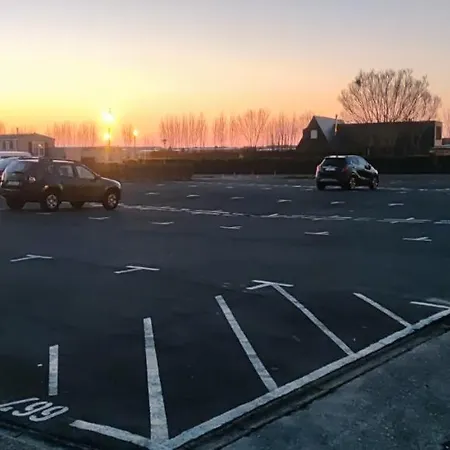 Przytulny Holenderski Z Podgrzewanym Odkrytym Basenem Do Dyspozycji Gosci * De Haan