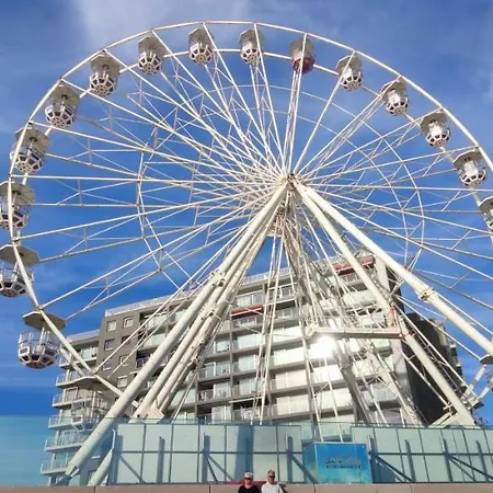 Przytulny Holenderski Z Podgrzewanym Odkrytym Basenem Do Dyspozycji Gosci Κάμπινγκ