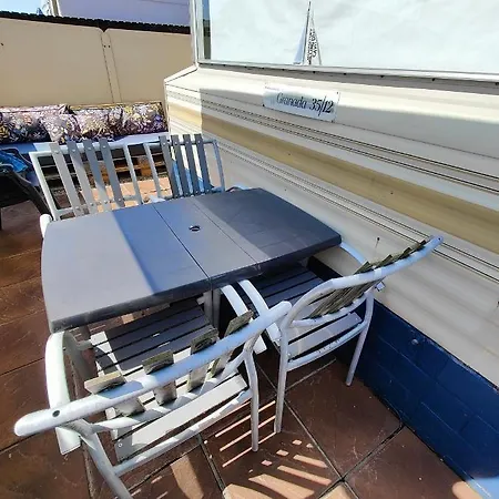 Przytulny Holenderski Z Podgrzewanym Odkrytym Basenem Do Dyspozycji Gosci 캠프장