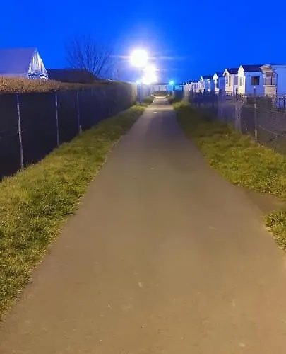 Campingplatz Przytulny Holenderski Z Podgrzewanym Odkrytym Basenem Do Dyspozycji Gosci *