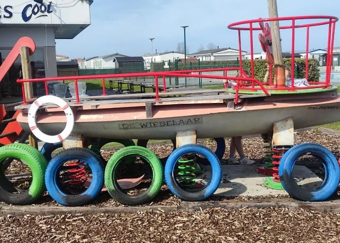 Przytulny Holenderski Z Podgrzewanym Odkrytym Basenem Do Dyspozycji Gosci *