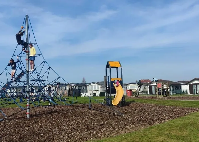 Przytulny Holenderski Z Podgrzewanym Odkrytym Basenem Do Dyspozycji Gosci *