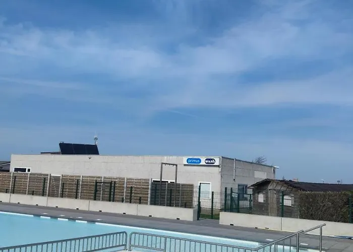 Przytulny Holenderski Z Podgrzewanym Odkrytym Basenem Do Dyspozycji Gosci Campingplatz De Haan