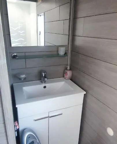 Campingplatz Przytulny Holenderski Z Podgrzewanym Odkrytym Basenem Do Dyspozycji Gosci De Haan